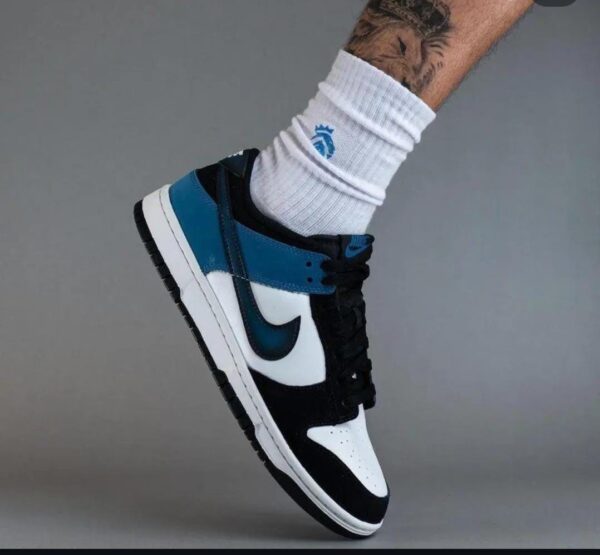 Nike Dunk Low Retro Trainer