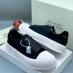 High Quality Alexander McQueen Sneakers