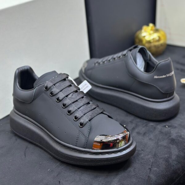 High Quality Alexander McQueen Sneakers