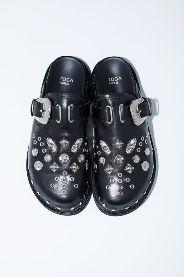 EYELET METAL SABOT by TOGA