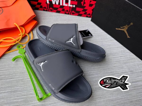 Air Jordan Play Slide
