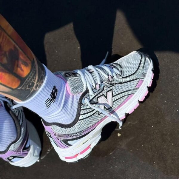 New Balance 740