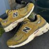 New Balance 2002R