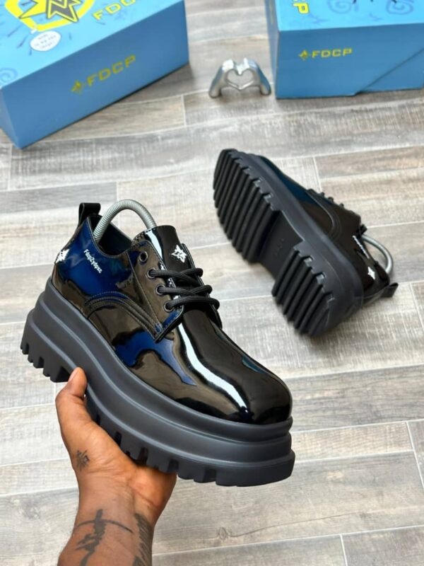 V05 Chunky Lace-Up Leather Derby Shoes