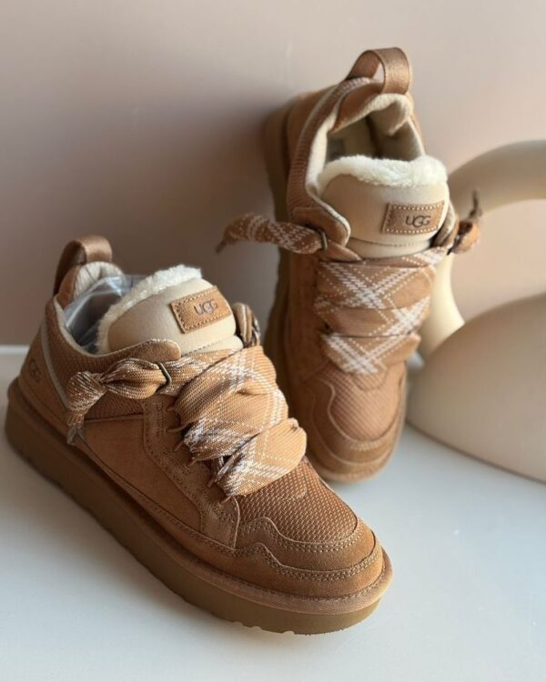 UGG Sneakers