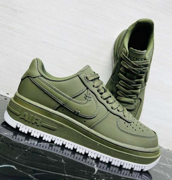 Nike Air Force 1