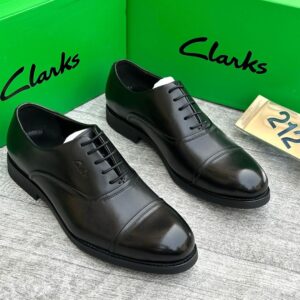 Clarks Cap Toe Oxford Shoe