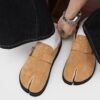 Men's Yellow Buckle Strap Split Toe Slip-On